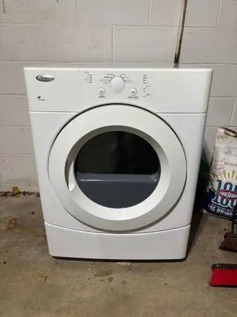 Whirlpool Front-Load Natural Gas Dryer
