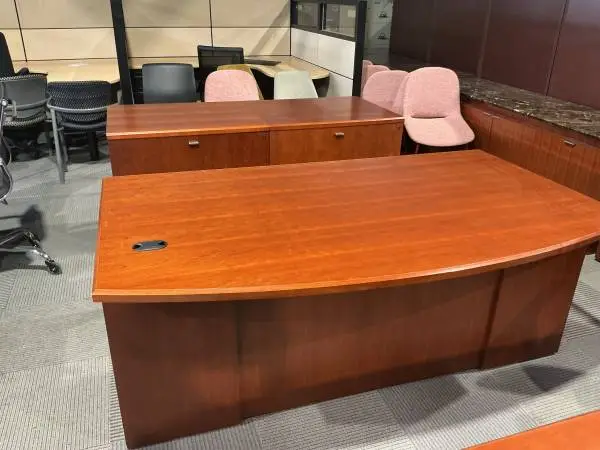 6’W Executive Set Bow Front Desk w/2) 2Dr Lateral files by Gunlocke in