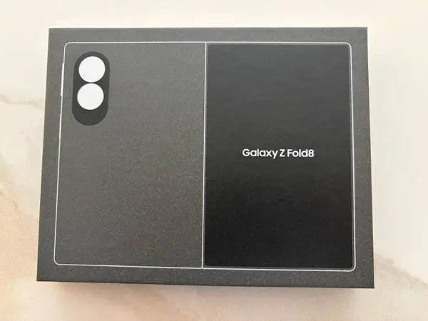 BRAND NEW Samsung Galaxy Z Fold 8 Wide Unlocked 256GB