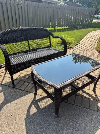 patio wicker love seat & glass top coffee table