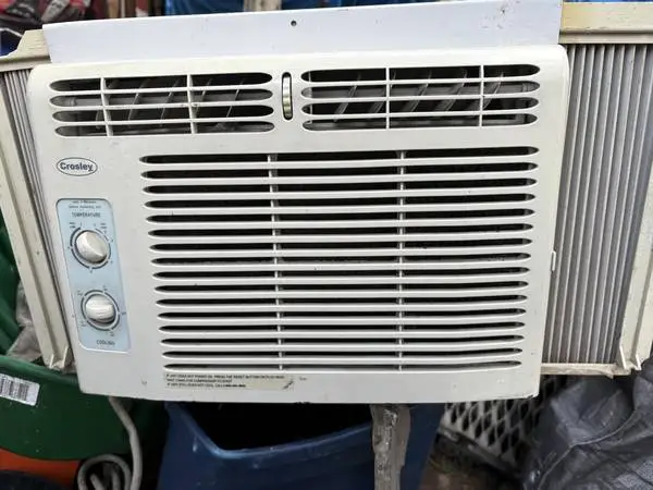 Crosby window unit BTU 5000