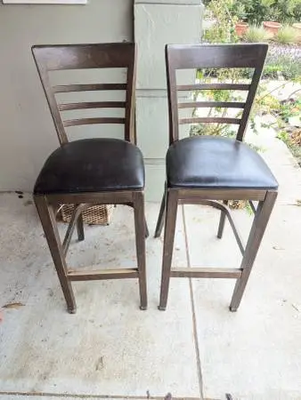 Pair bar stools