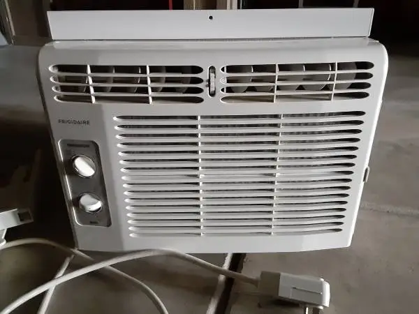 2  Window Air Conditioners