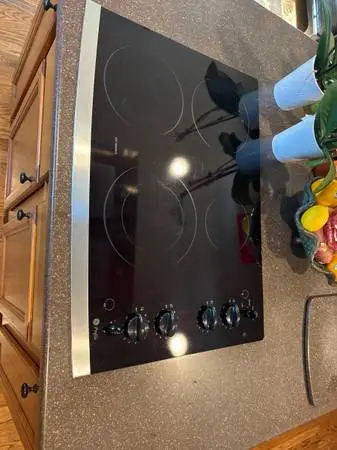 GE Profile 30” Electric Glass Cooktop OBO