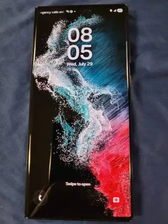 Unlocked Samsung Galaxy S22 Ultra in fantastic condition