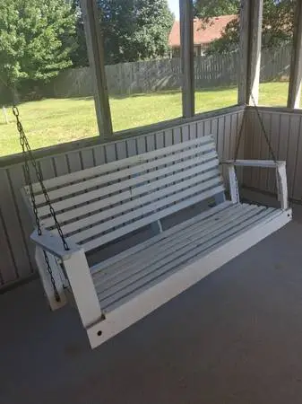 Porch swing