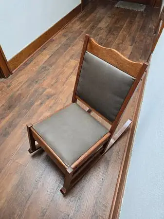 Antique Mission Oak Rocker Armless Nursing Rocking Chair