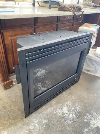 Black Heat-N-Glo Electric Fireplace 120V Model #32E-XL Used Good Cond