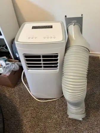 PORTABLE AIR CONDITIONER