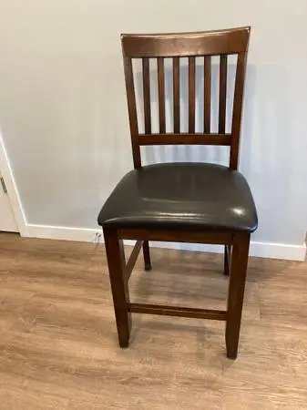 Very comfortable faux leather & wood counter stool