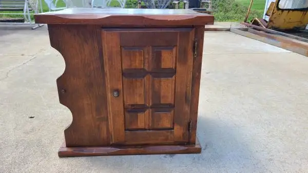 Night stand/ end table