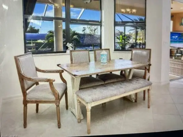 Dining table set