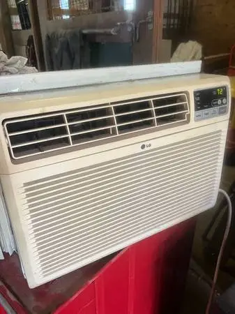 Air conditioner LG window unit