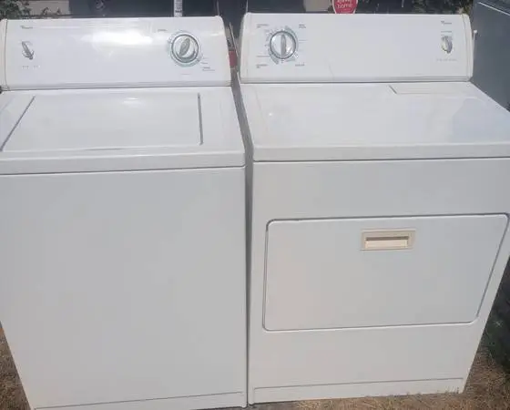 WHIRLPOOL SET BOTH WORK GREAT $200 CASH.