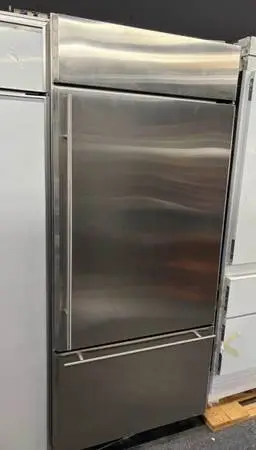 Stainless Steel Built-In Refrigerator Bottom-Freezer