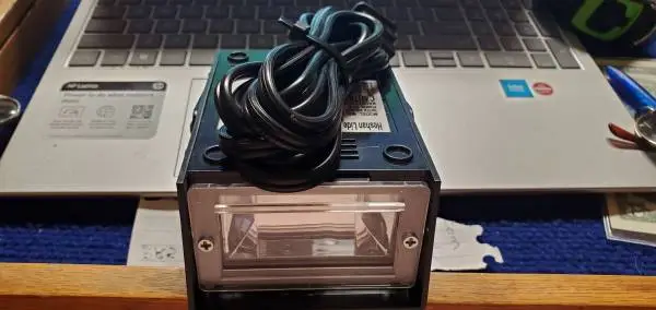 Mini strobe light