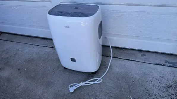TCL 30 PINT SMART DEHUMIDIFIER - 30D91