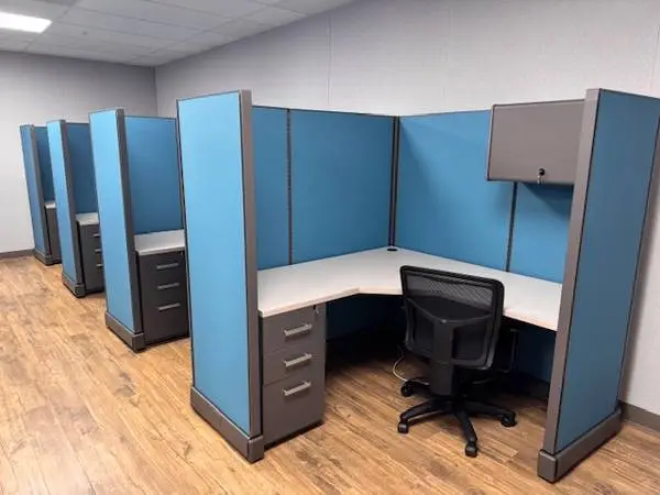 ***🏈🏈🏈New Friant cubicles, workstations🏈🏈🏈-01***