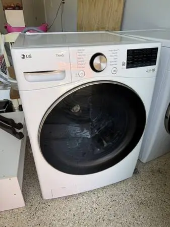 LG NEW washer and dryer set