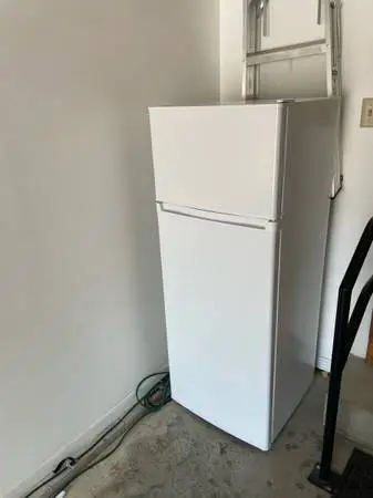 Refrigerator new great for limited spaces