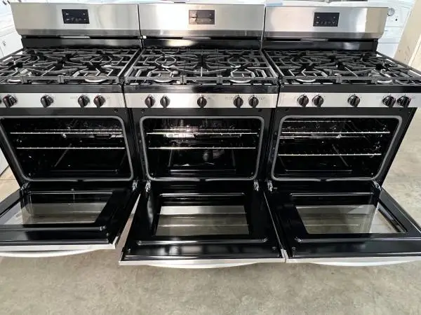 NEW! Frigidaire Gas Range W/Delivery