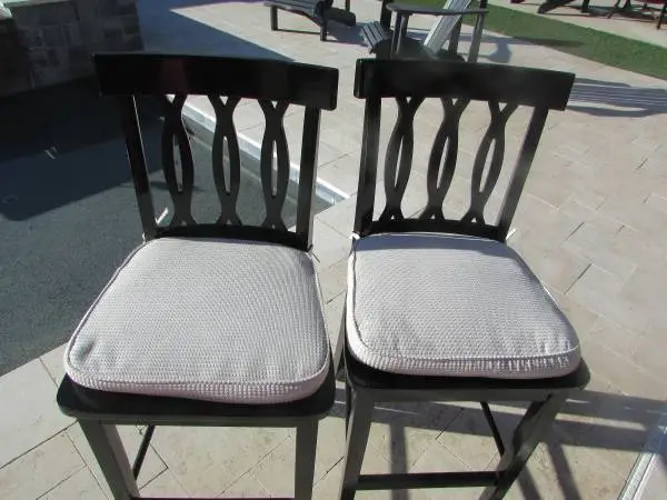 Pair of Black Wooden Counter Height/Bar Chairs with Cushions Nice!