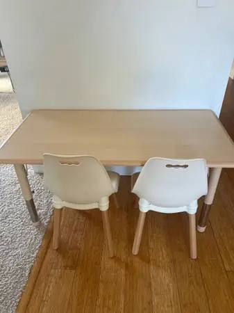 Kids table