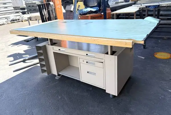 REDUCED! Mayline/Boeing Desk-O-Matic II Drafting Table