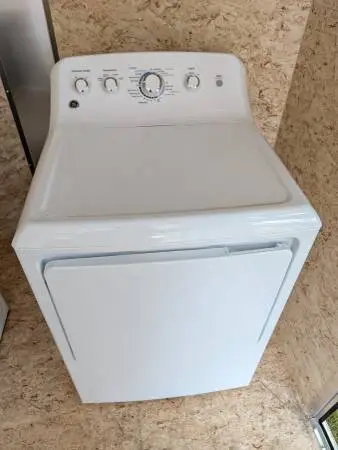 GE electric dryer. SERVICED