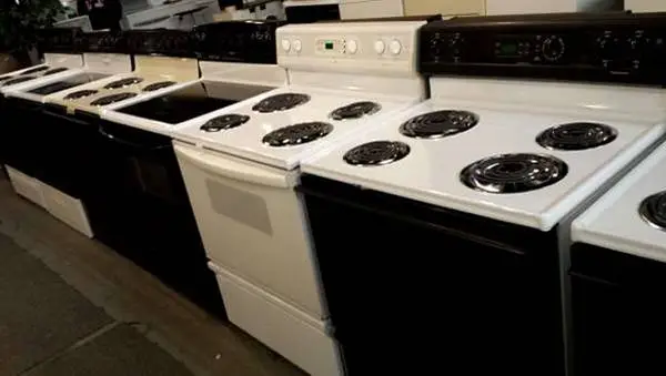 Kitchen stoves electric or gas