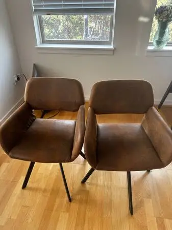 Moving to England, need gone by 8/23, Swivel Dining/Accent Chairs