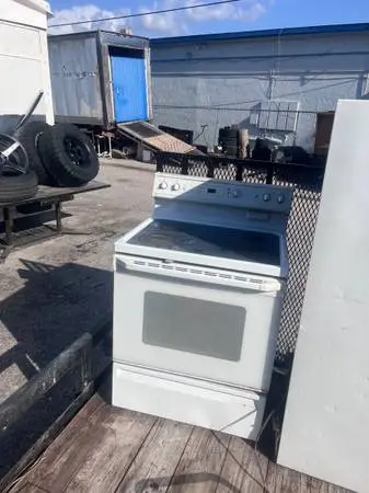 Two Stove//Ovens Available 1-Glass Top 1-Coils