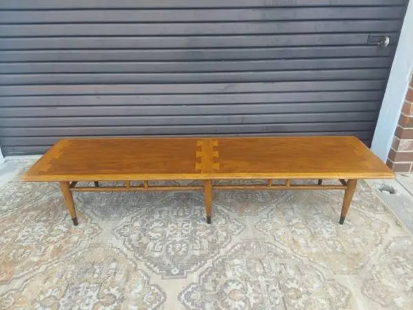 Lane Acclaim Mid Century Extra Long Walnut Dovetail Coffee Table.