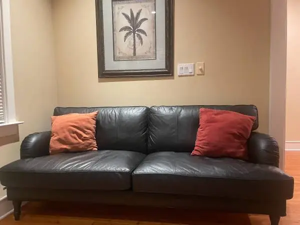 Beautiful Dark Leather Couch in Excellent Condition