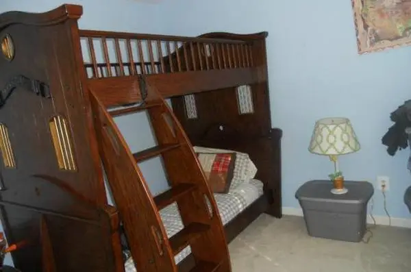 Kids pirate bunk bed