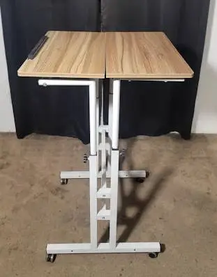 ADJUSTABLE MOBILE STANDING DESK