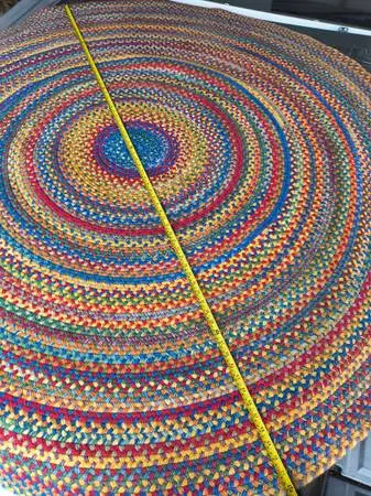 6 FT ROUND AREA RUG
