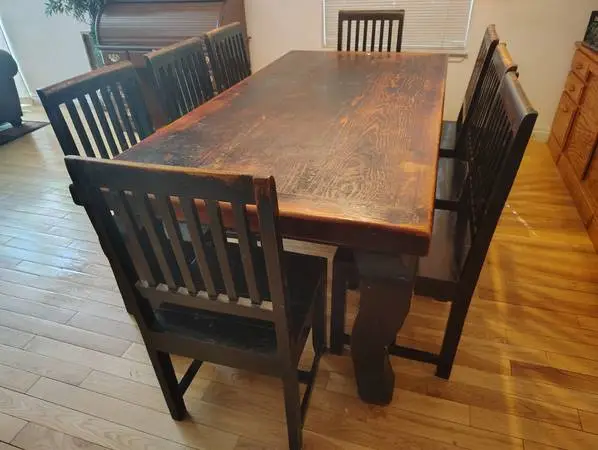 Farmhouse Reclaimed Wood Dining Table And 8 Chairs