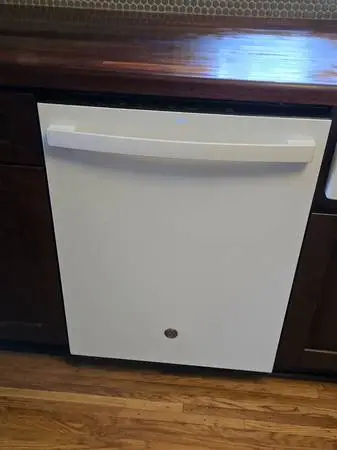 GE Top Control Dishwasher - Clean & Ready to Plug In! (All Hoses/Cord)