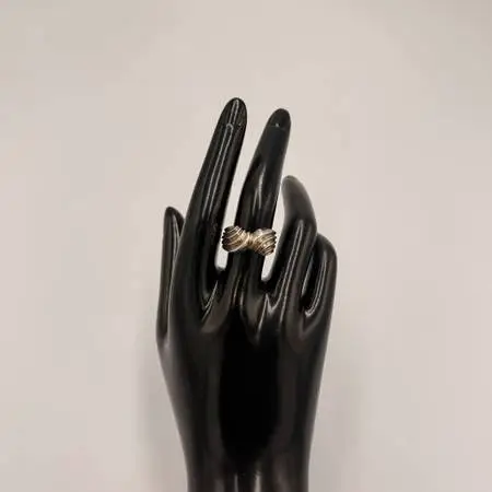 Sterling Silver Vintage Ribbed Bypass Ring Size 7.5
