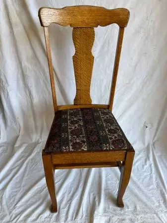 Vintage Colonial Revival Side Chairs