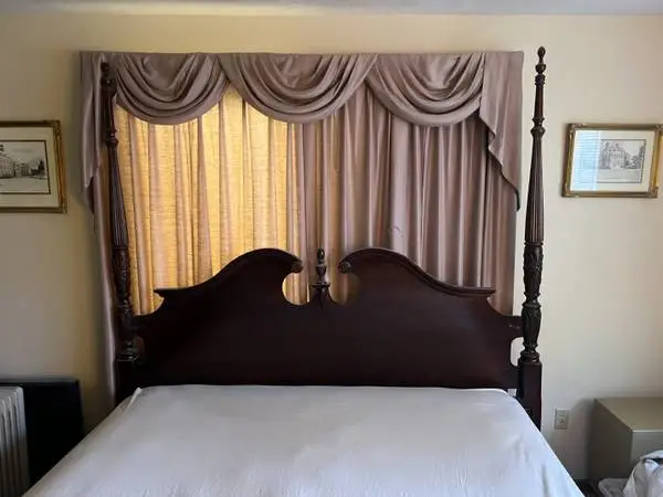 Cherry Bedroom Set
