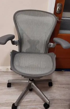 OFFICE CHAIR HERMAN MILLER AERON SIZE B