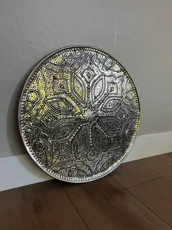 24” Round Silver Metal Wall Plate With Embossed Mosaic Mirror Wall Decor