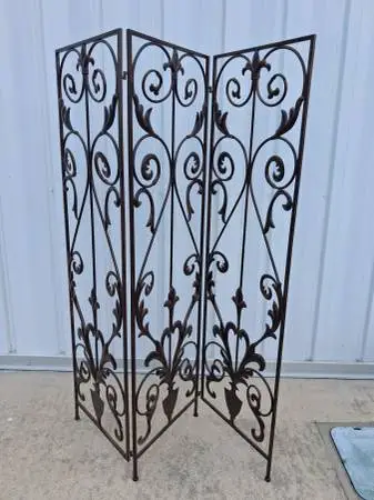 Vintage Metal Fleur De Lis 3 Panel Decorative Folding Screen Finished