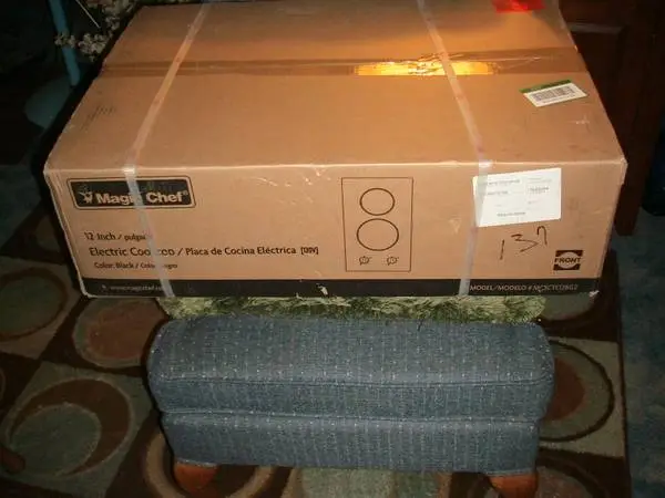 Magic Chef 12 Electric Cook Top, NEW!