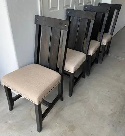 4 solid wood chairs - Yosemite cafe