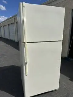 GE aparment size refrigerator