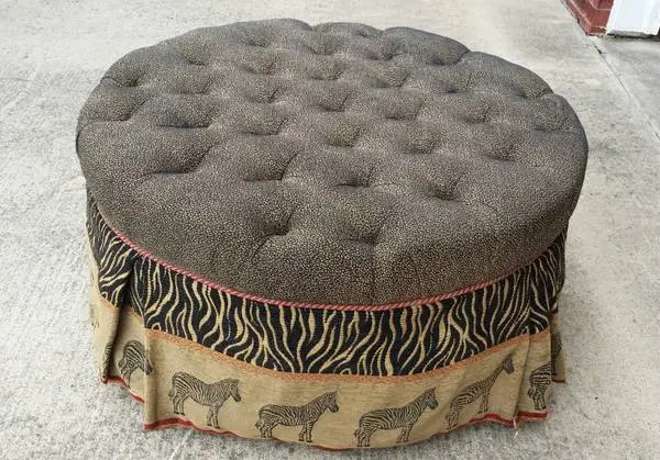 🐆OTTOMAN ZEBRA CHEETAH LEOPARD TUFTED BUTTONS🐆 NEED GONE ASAP