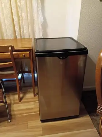 Mini Whirlpool Fridge